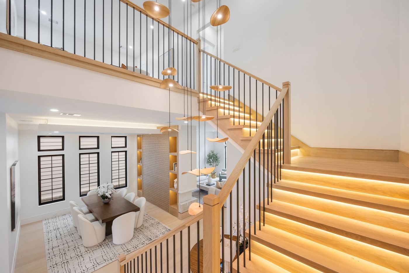 Floating staircase